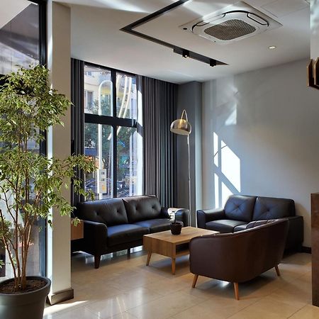 Hotel Salvador Batumi Bagian luar foto